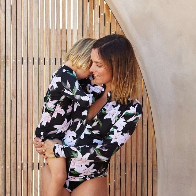 Matching Mom and Daughter Swimsuits