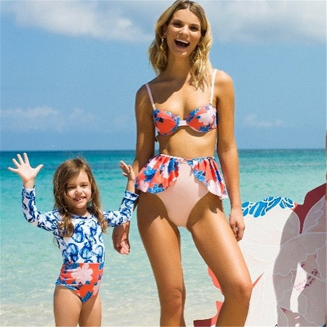 Matching Mom and Daughter Swimsuits